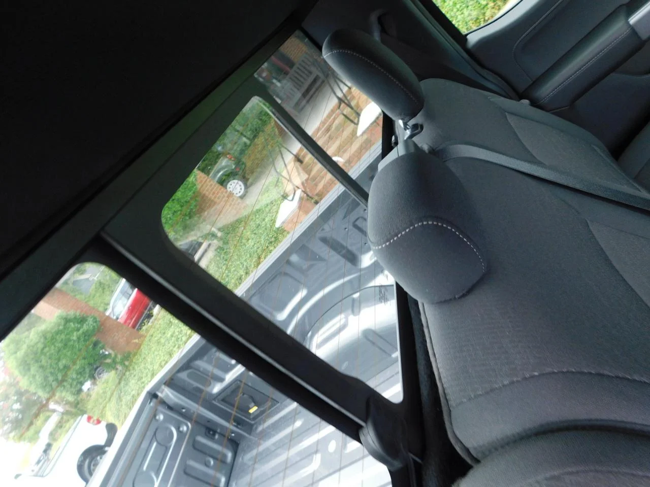 New 2026 Carbonized Gray Metallic Ford XLT image 18