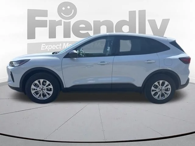 Used 2025 Silver Ford Active image 3