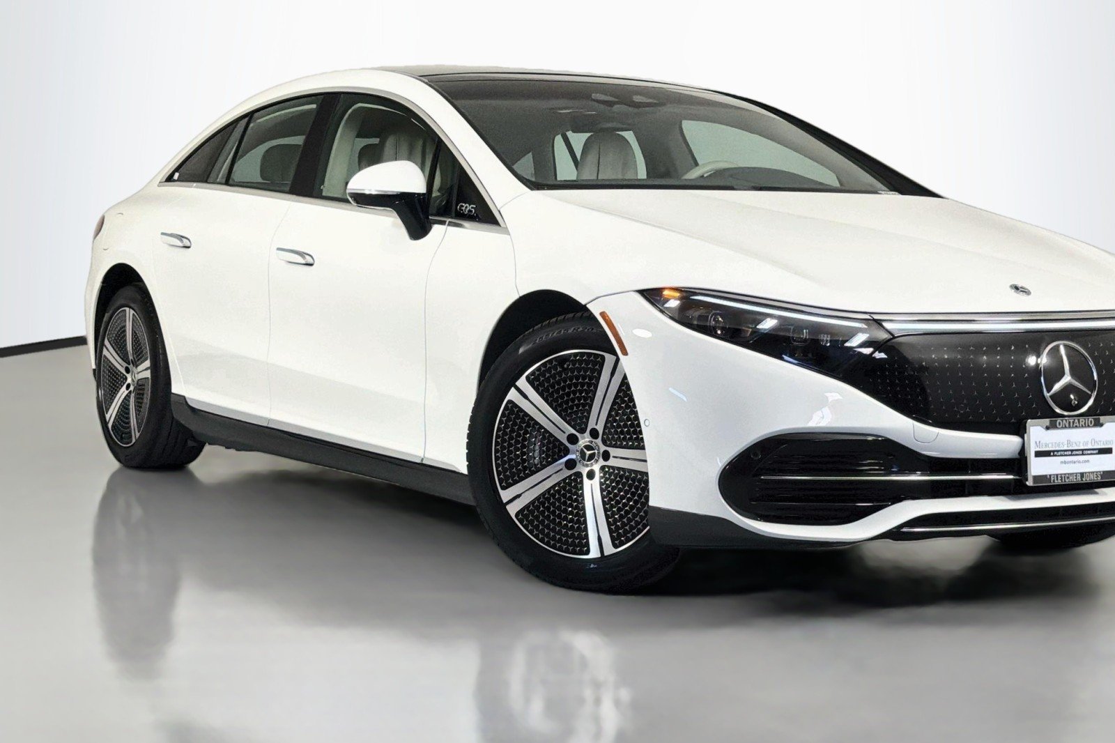 Certified Used 2024 Polar White Mercedes-Benz 450+ image 13