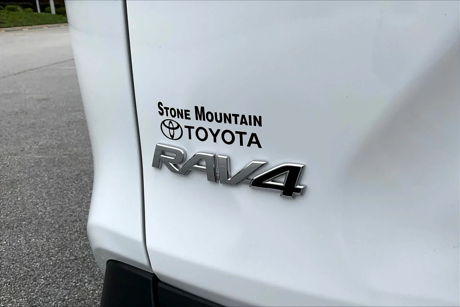 Used 2025 Ice Cap Toyota XLE image 31