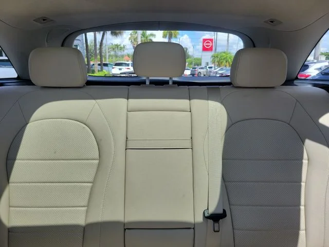 Used 2021 White Mercedes-Benz GLC 300 image 28
