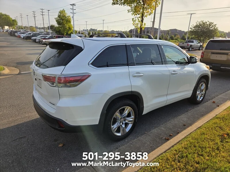 Used 2015 Blizzard Pearl TOYOTA LIMITED image 4