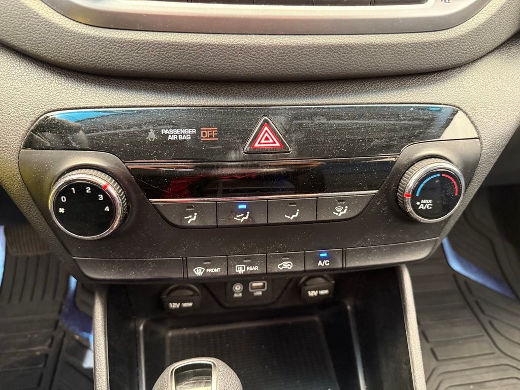 Used 2016 Caribbean Blue Hyundai SE image 23