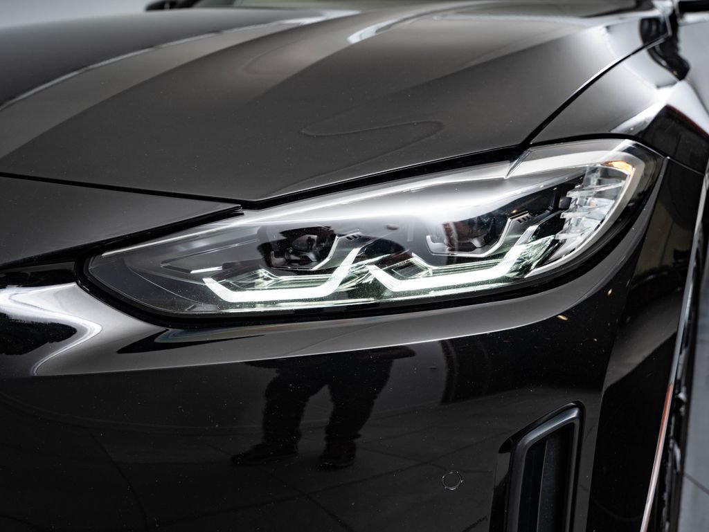 Used 2023 Jet Black BMW eDrive35 image 15