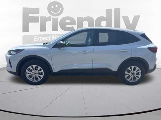 Used 2025 Silver Ford Active image 3