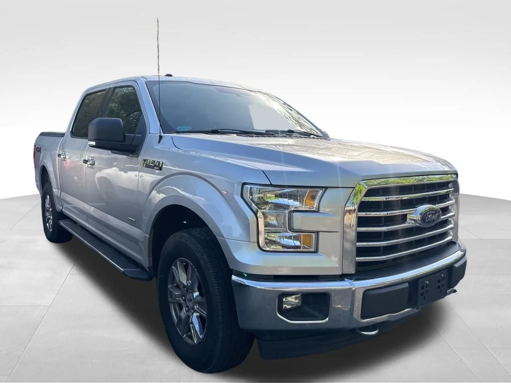 Used 2017 Silver Ford XLT image 9