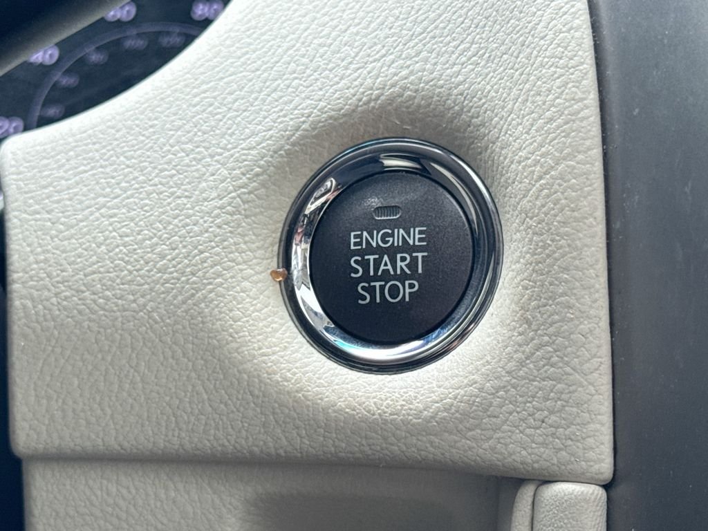 Used 2018  Lexus 460 image 18