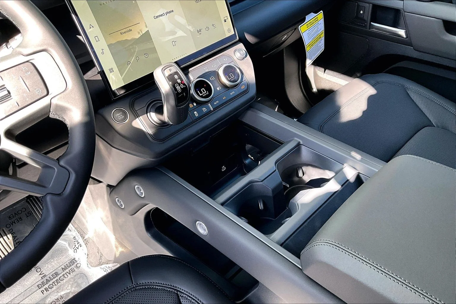 New 2026 Santorini Black Land Rover S image 8