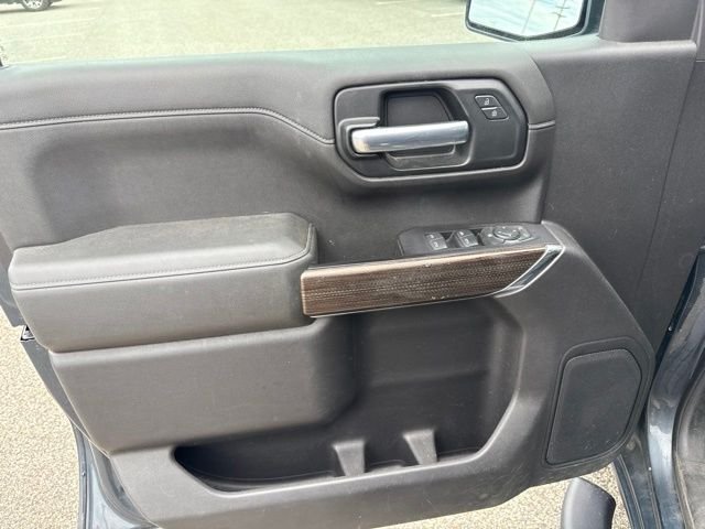 Used 2020 Gray Chevrolet LT image 30