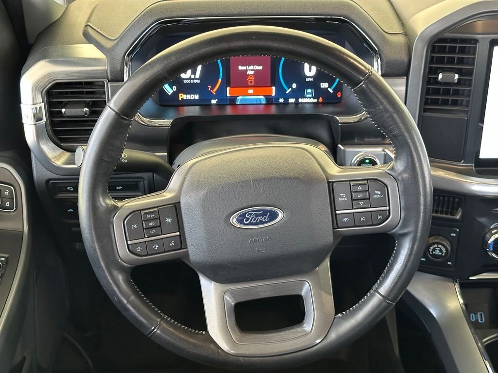 Used 2022 Red Ford Lariat image 17