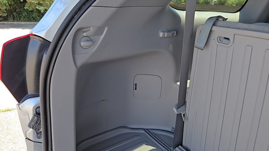 Used 2019 Celestial Silver Metallic Toyota SE image 29