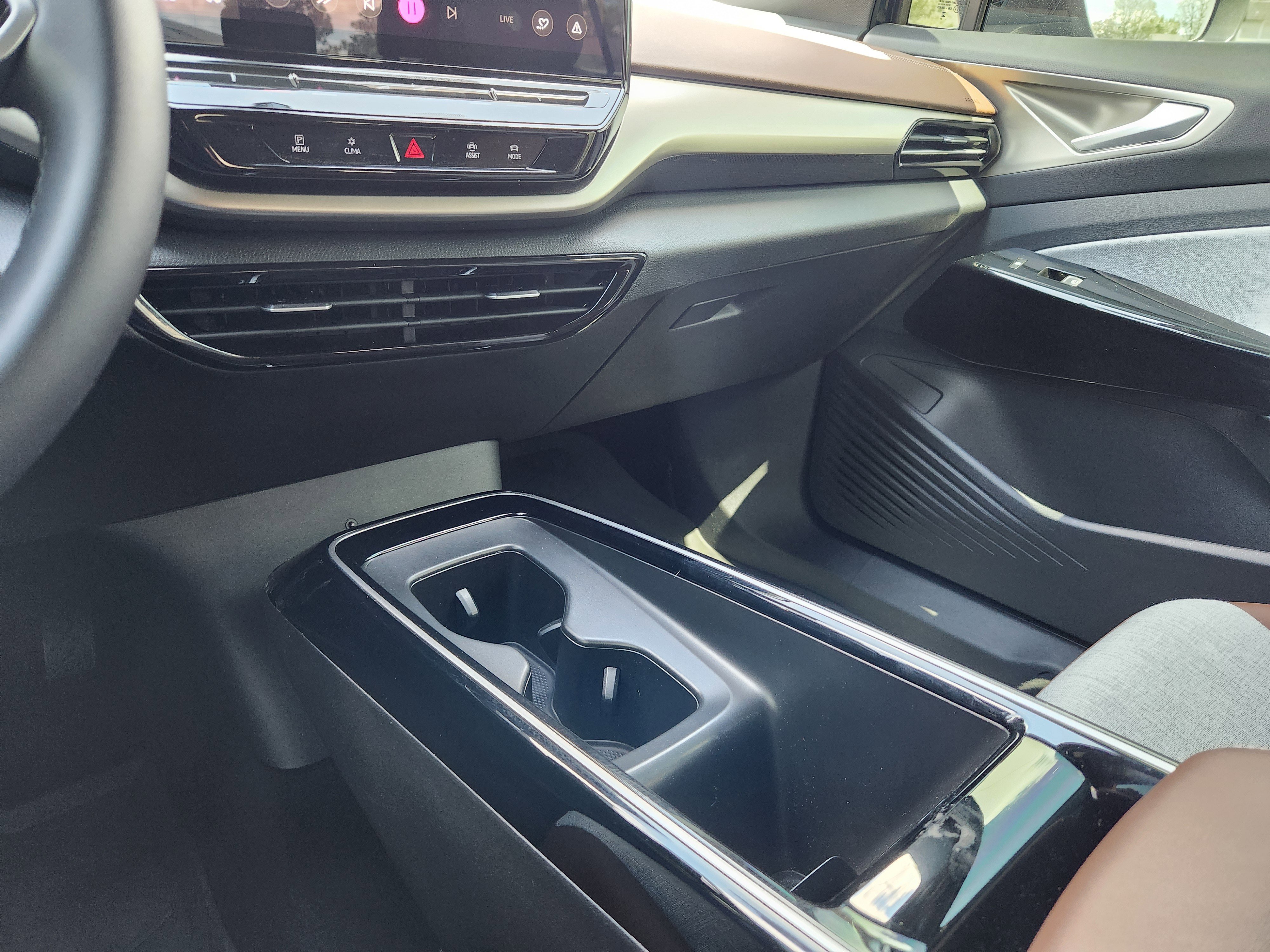 Certified Used 2023 Black Volkswagen Pro image 16