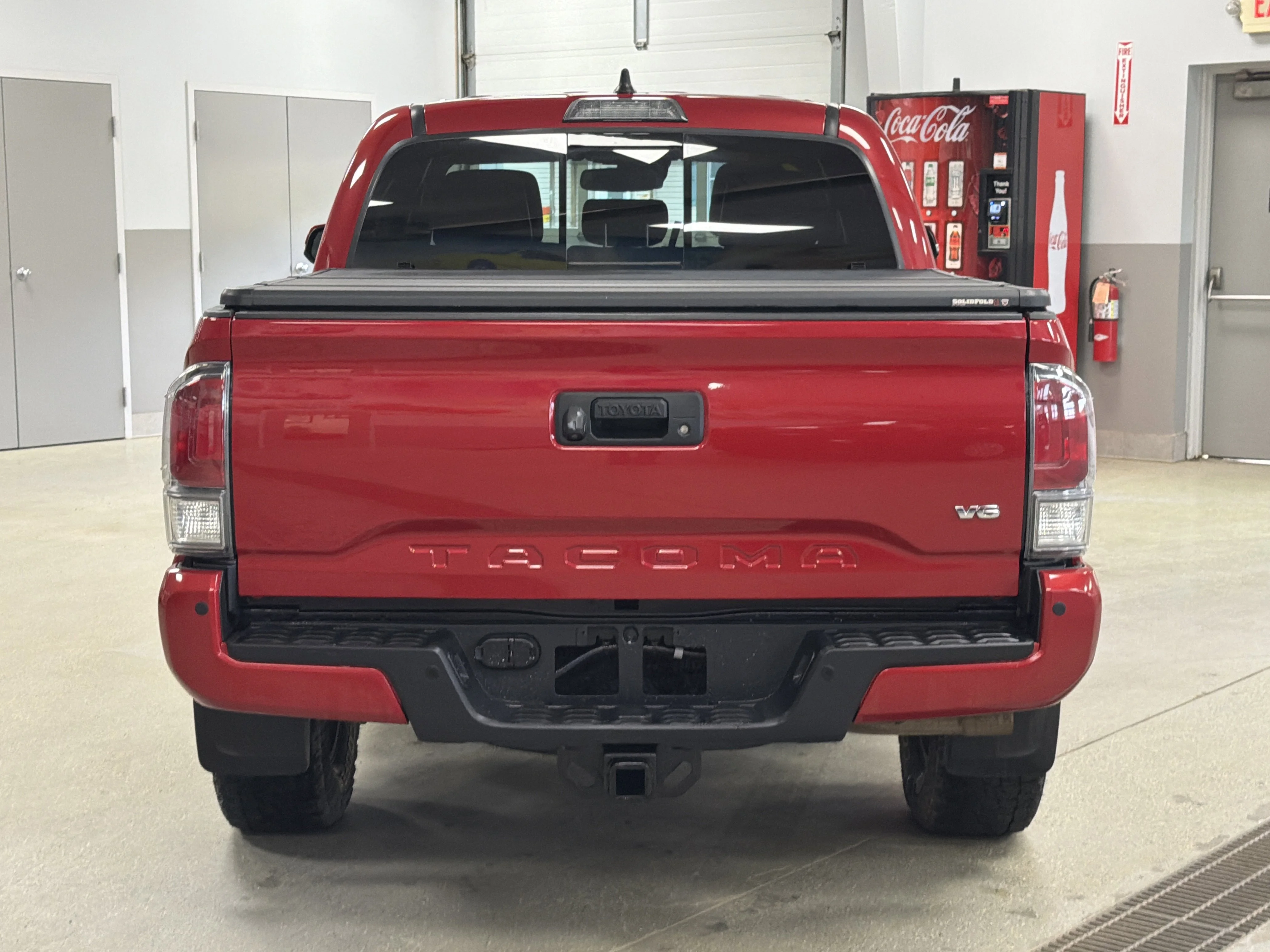 Used 2022 Barcelona Red Metallic Toyota  image 8