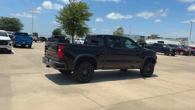 2026 Chevrolet Silverado 1500 ZR2 - Photo 8