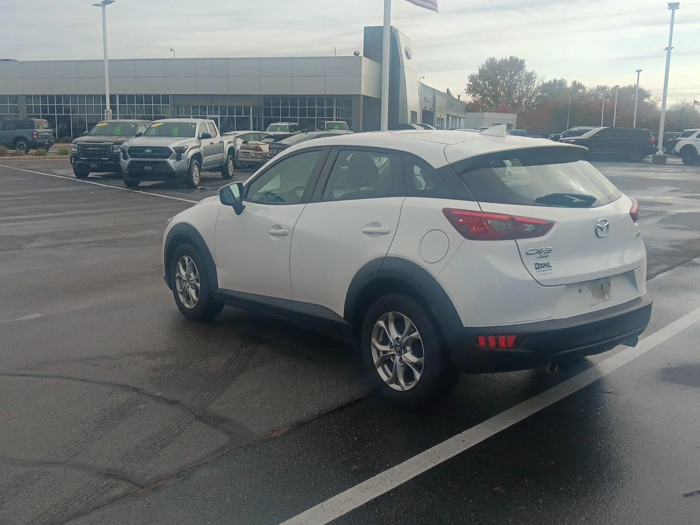 Used 2016 Crystal White Pearl Mica Mazda Sport image 7