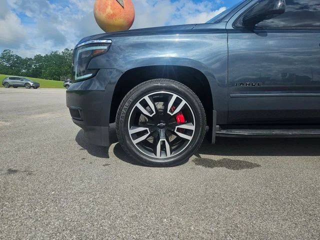 Used 2019 SHADOW GRAY METALLIC Chevrolet Premier image 28