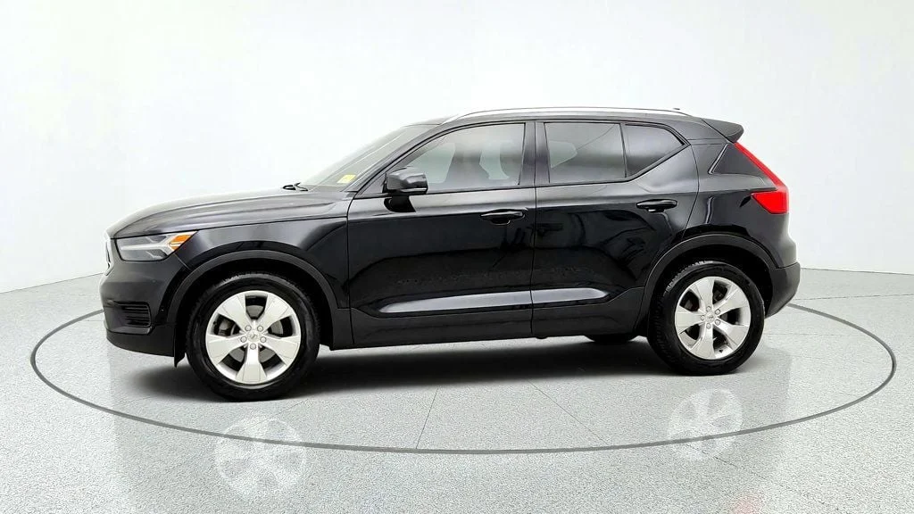 Used 2019 Black Stone Volvo T5 AWD Momentum w/ Premium, Vision & Multimedia Pkgs image 8