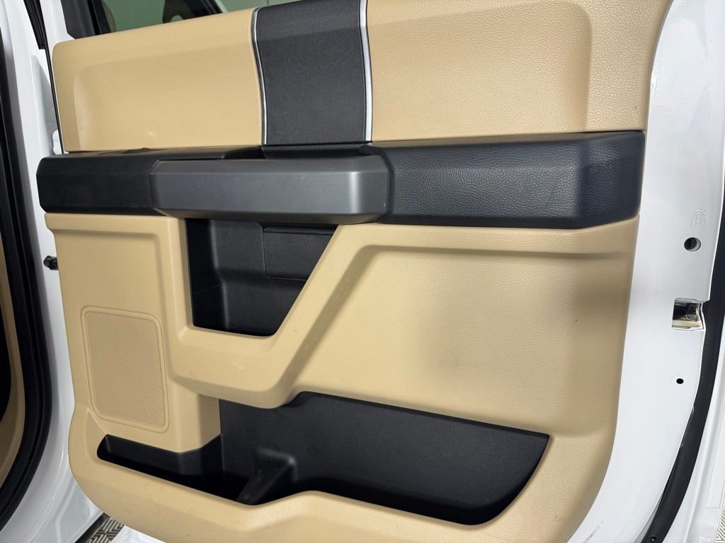 Used 2018 White Ford XLT image 28