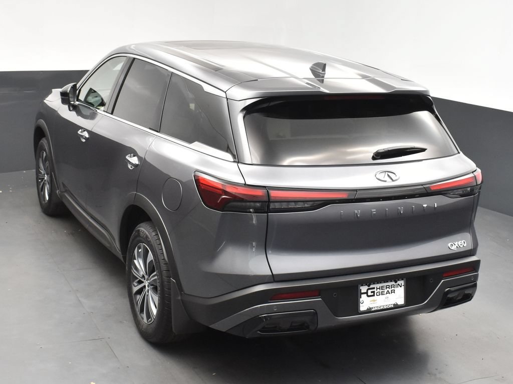 Certified Used 2025 Gray INFINITI PURE image 34