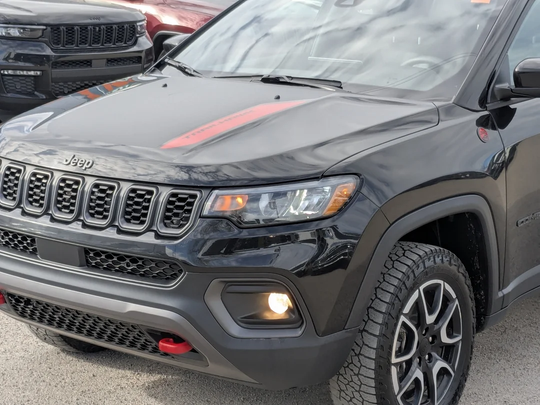 Certified Used 2024 Black Jeep Trailhawk - - 4x4 - Sun & Sound Group - Dual Pane Sunroof - Leather - NAV & More! image 10