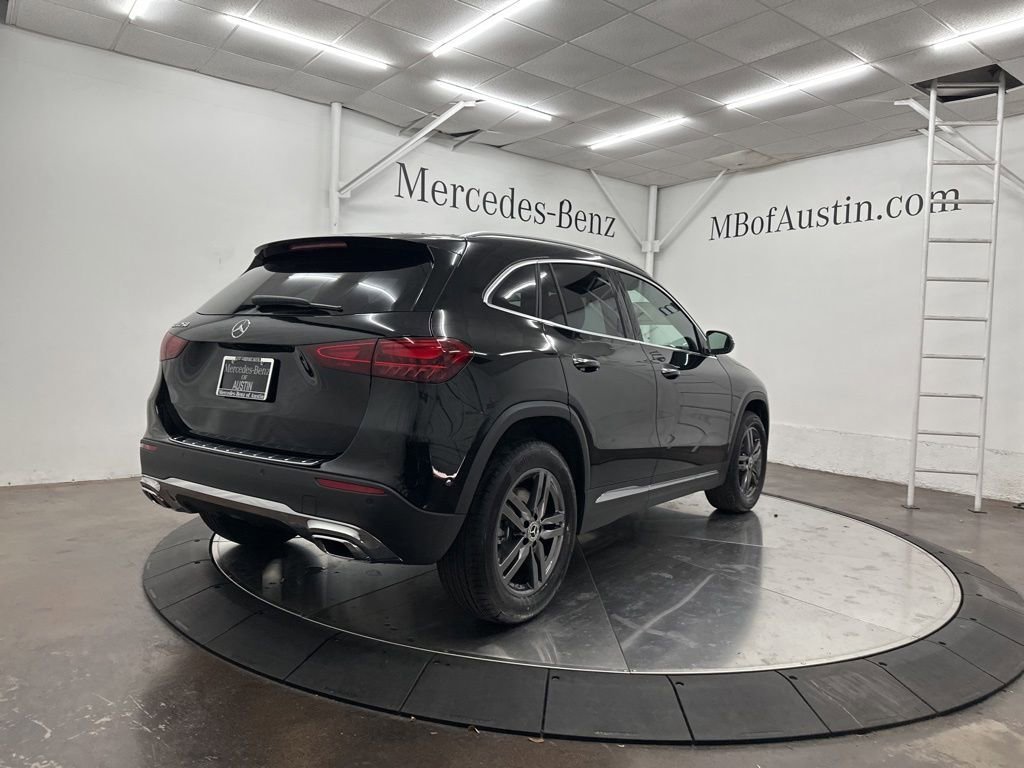 New 2026 Night Black Mercedes-Benz GLA 250 image 36