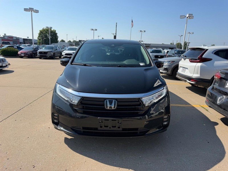 Certified Used 2024 Crystal Black Pearl Honda EX-L image 8