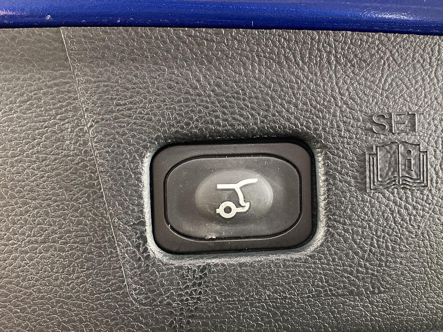 Used 2022 Blue Metallic Ford SEL image 19
