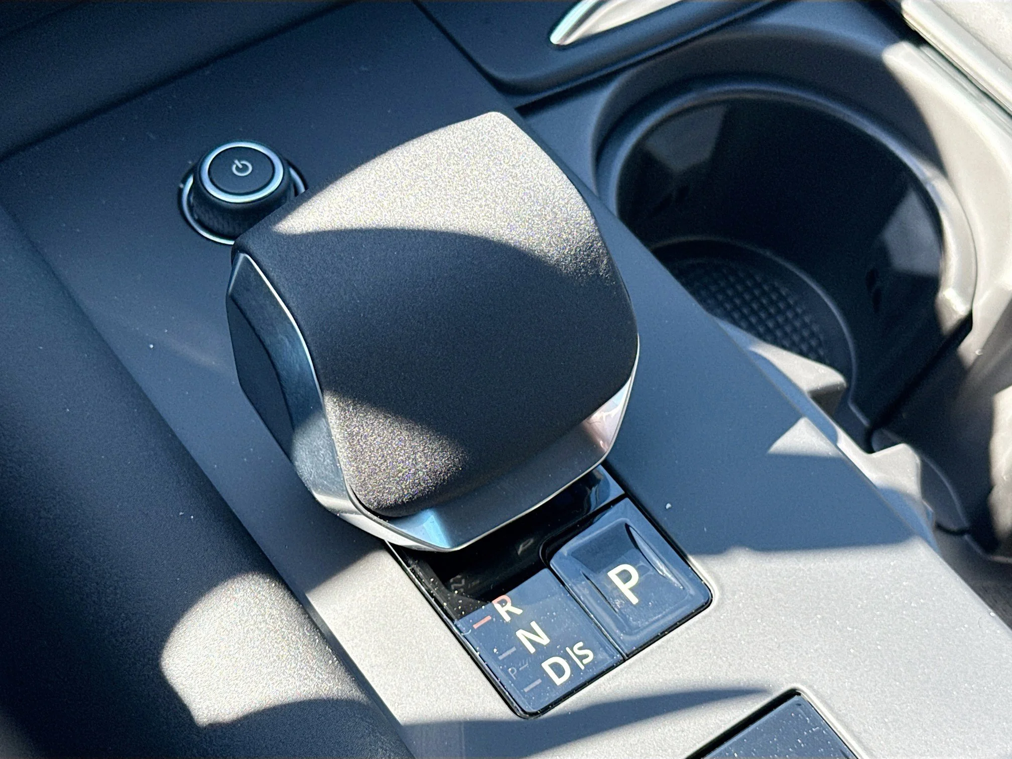 New 2026 Charente Grey Land Rover Dynamic SE image 30