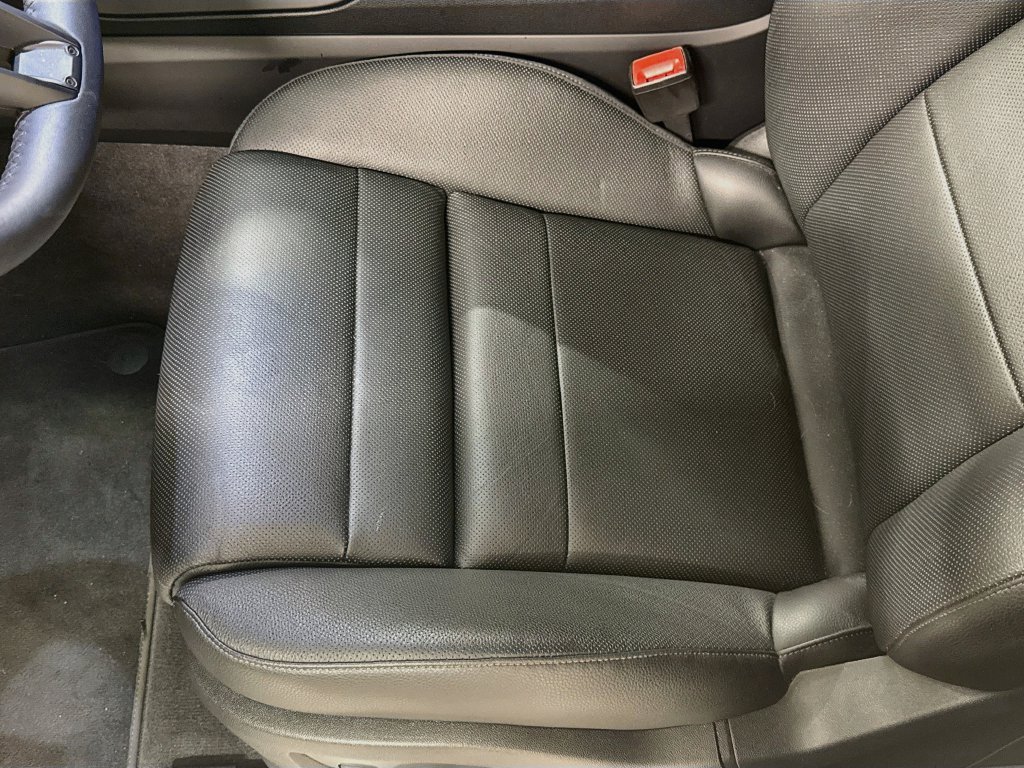 Used 2025 White Porsche  image 21