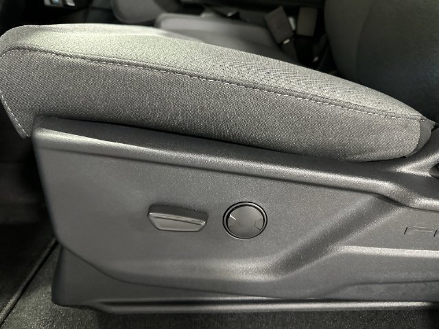 New 2027 White Ford XLT image 18