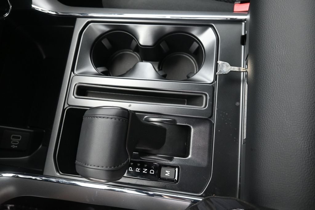 New 2026 Carbonized Gray Metallic Ford XLT image 11
