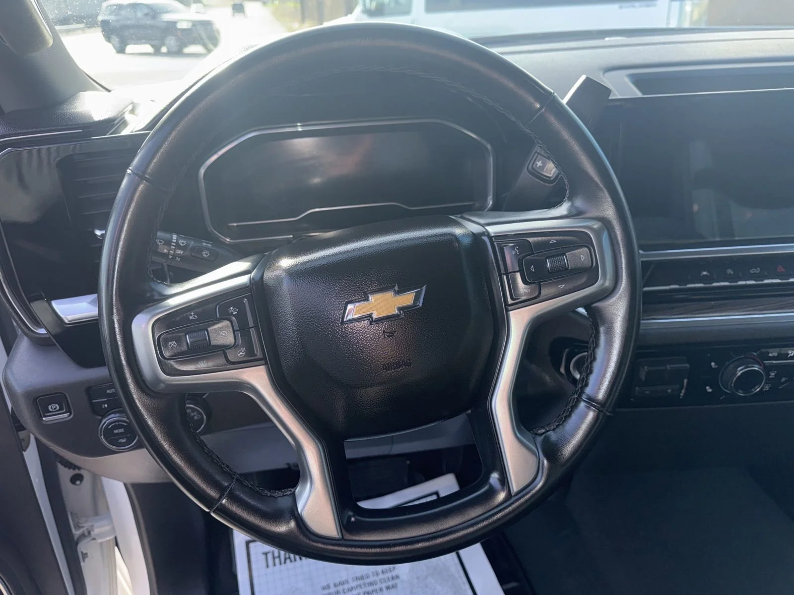 2025 Chevrolet Silverado 1500 LT - Photo 14