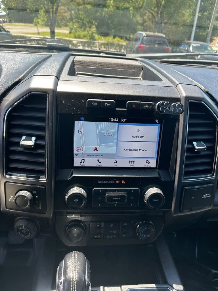 Used 2018 Gray Ford XLT image 13