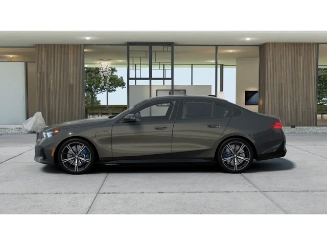 New 2027 Dravit Grey Metallic BMW 550e xDrive image 4