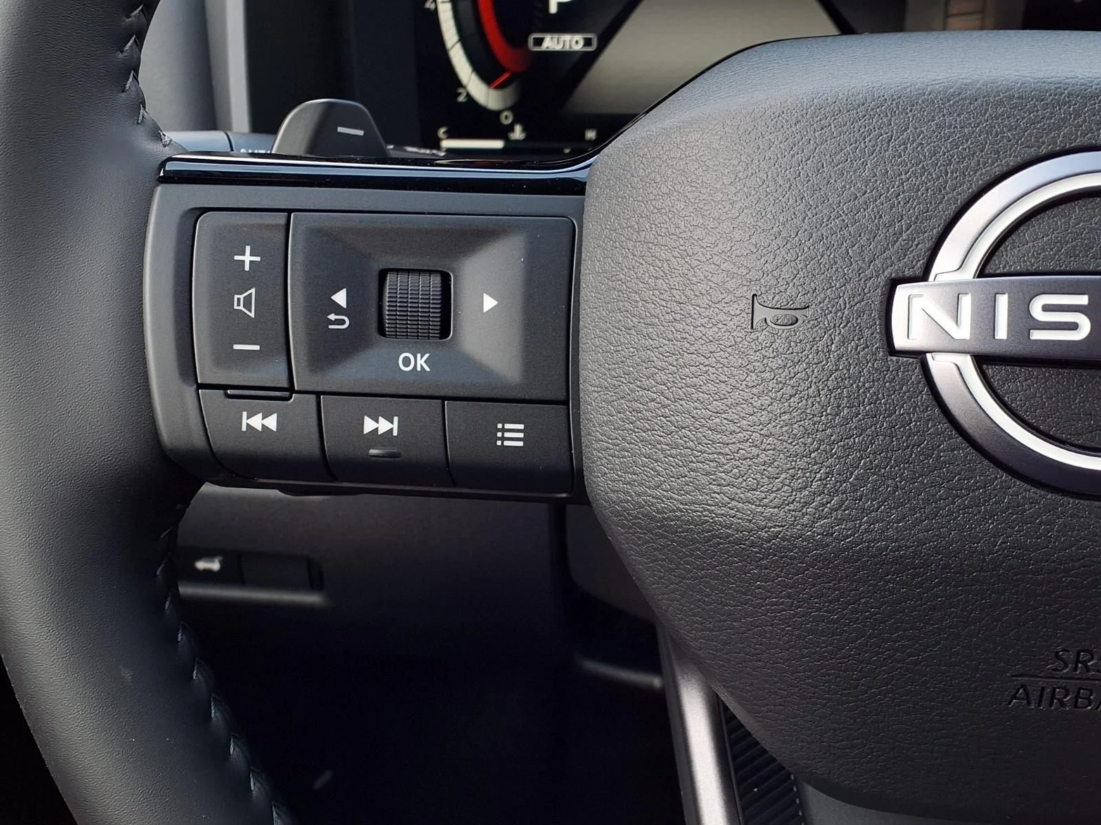 New 2026 White Nissan Platinum image 20