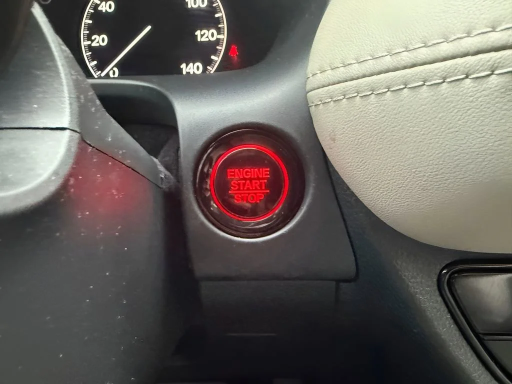 Used 2025 Silver Honda LX image 18