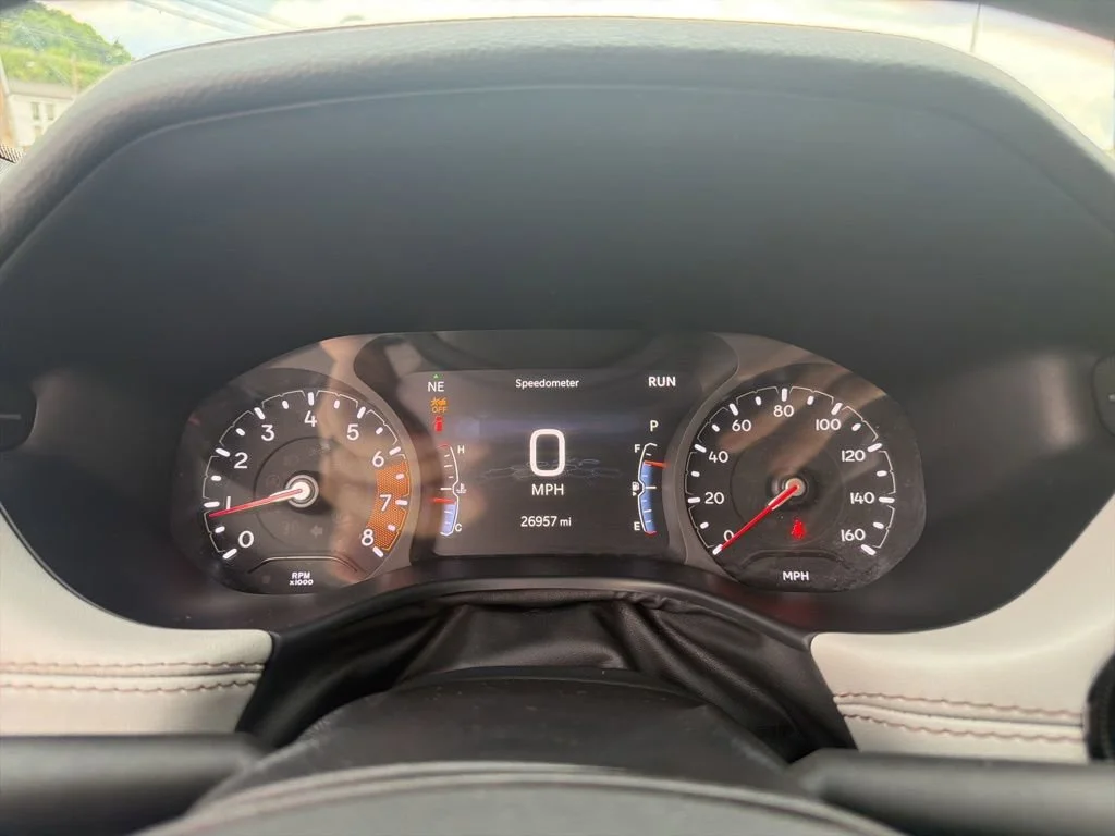 Used 2025 White Jeep Limited image 13