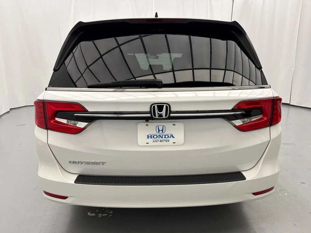 Used 2024  Honda EX-L image 7