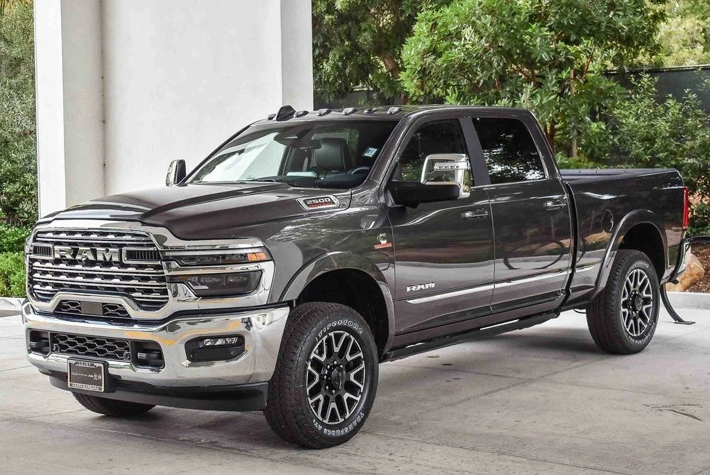 New 2026 Granite Crystal Metallic Clearcoat RAM Limited image 3