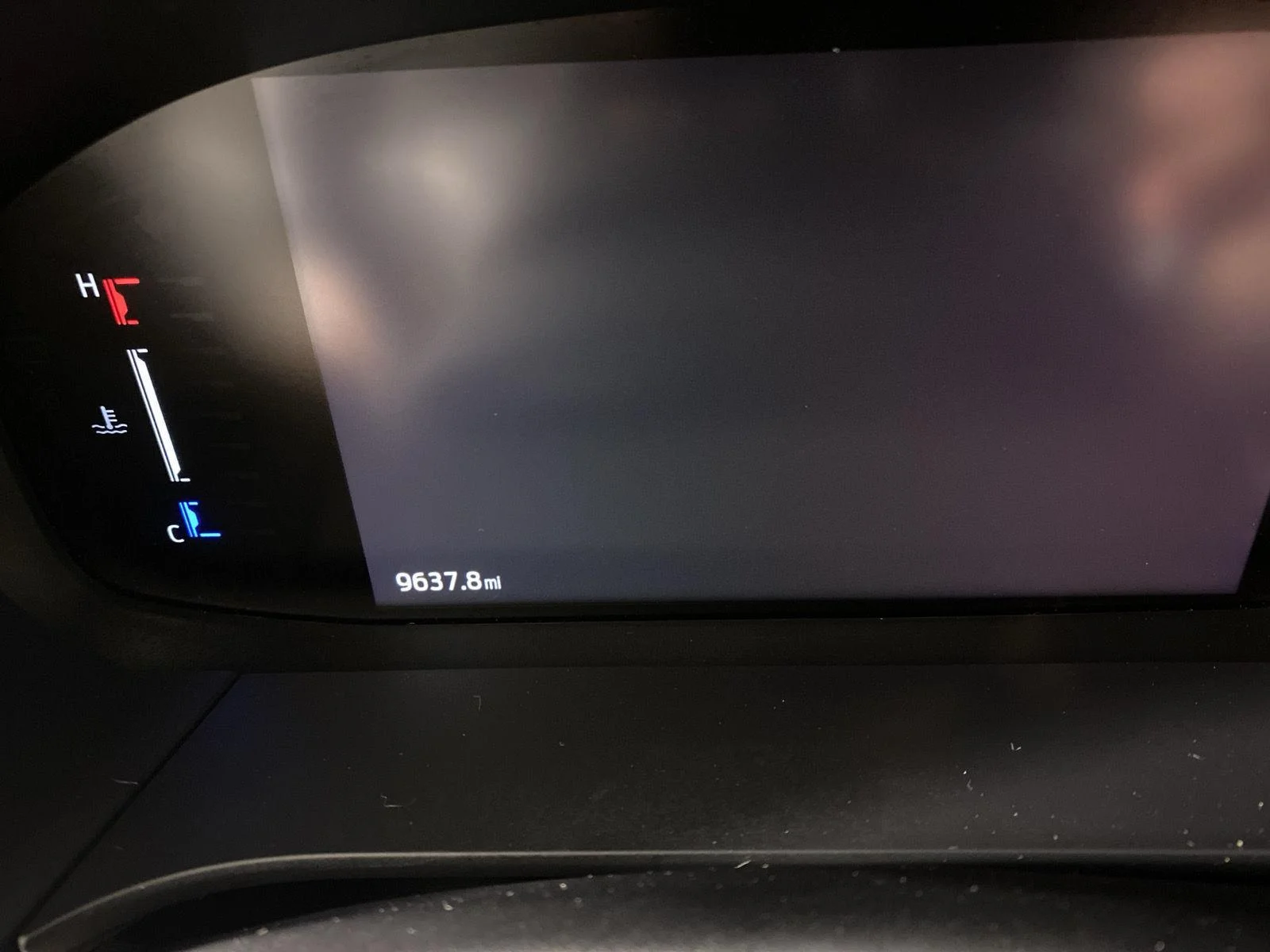 Used 2023 Iconic Silver Ford Active image 16