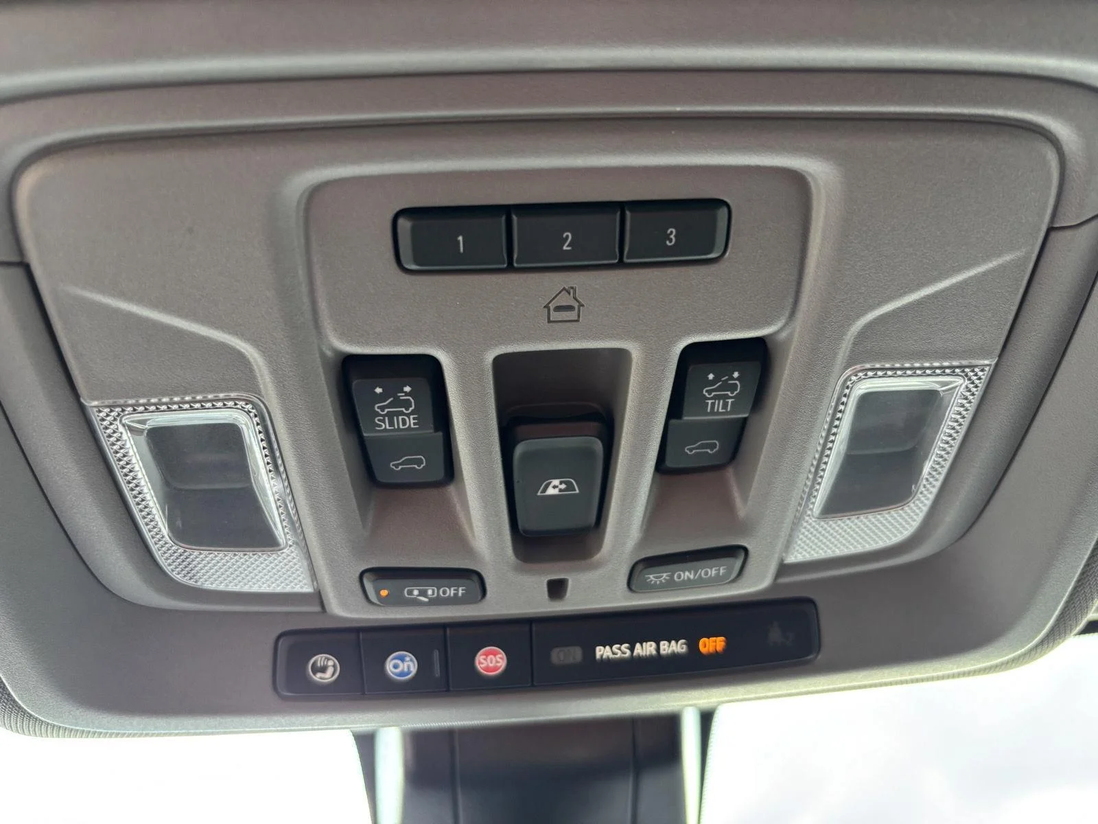 Used 2021 Shadow Gray Metallic Chevrolet LTZ image 28