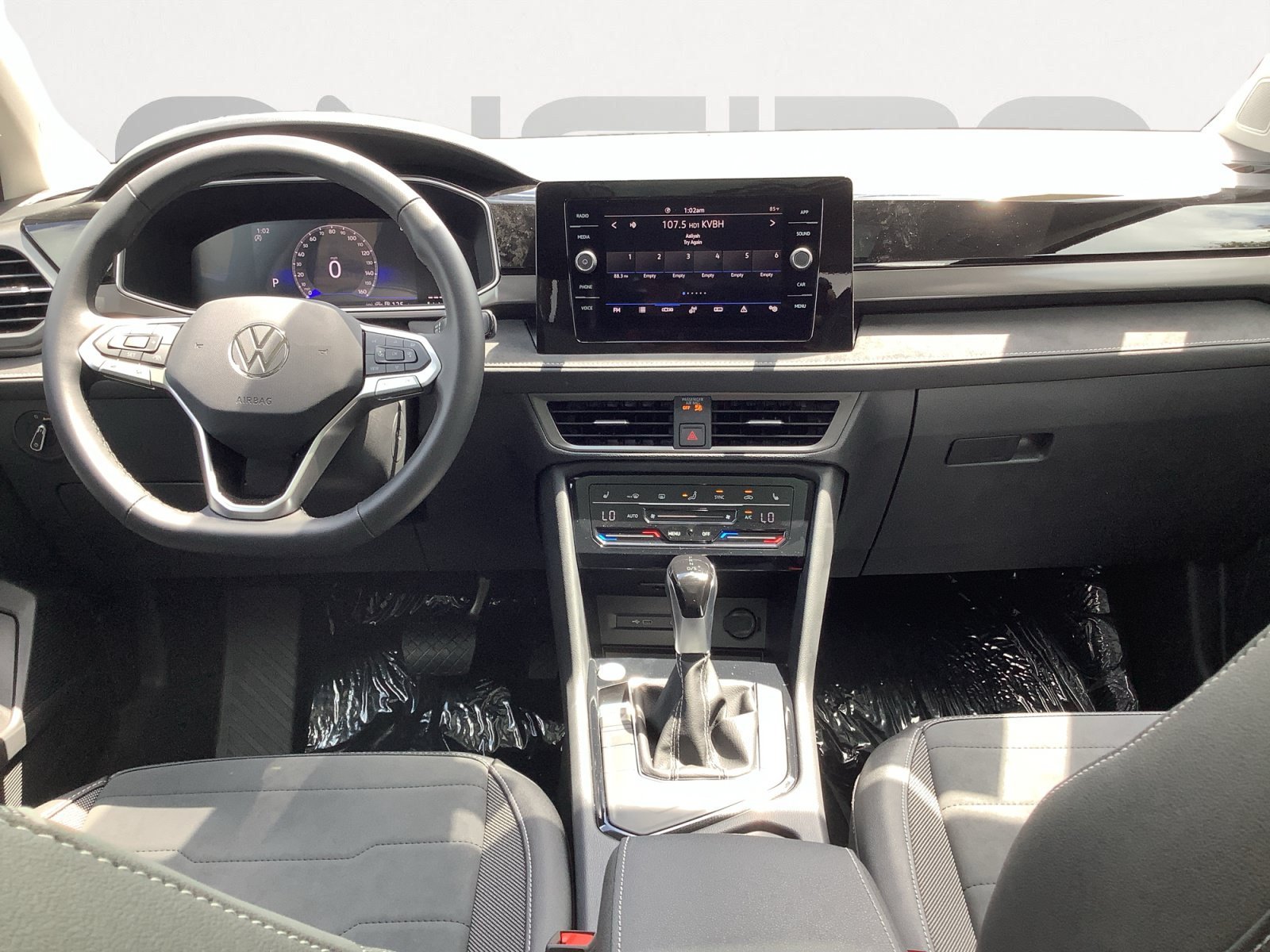 New 2026 Monument Gray w/Deep Black Roof Volkswagen SE Black image 13