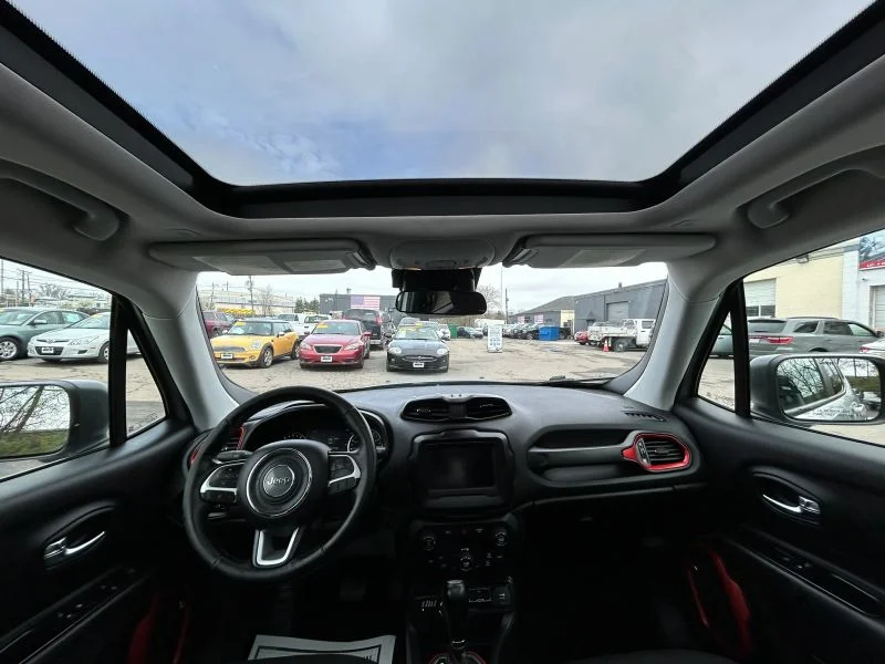 2018 Jeep Renegade Trailhawk - Photo 40
