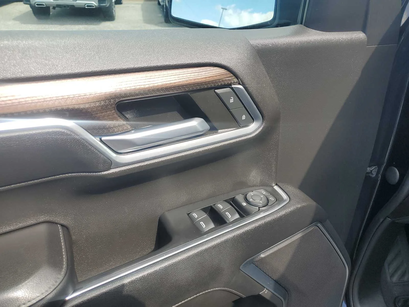 Used 2023 DARK ASH METALLIC Chevrolet LT image 22