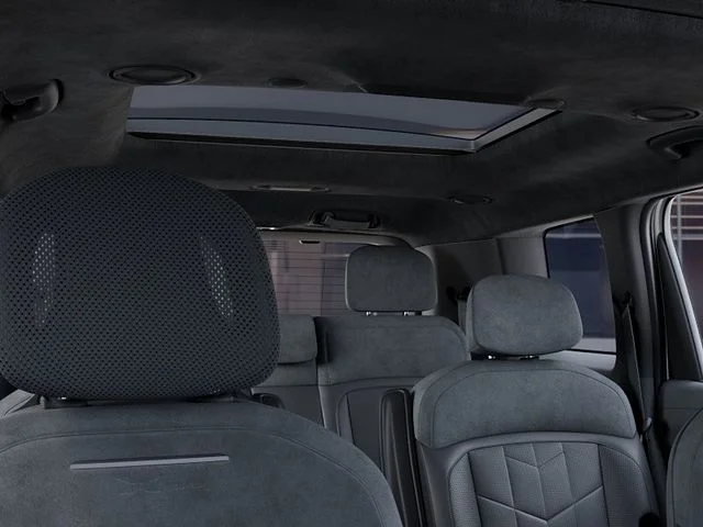 New 2027 White Kia X-Pro SX-Prestige image 28