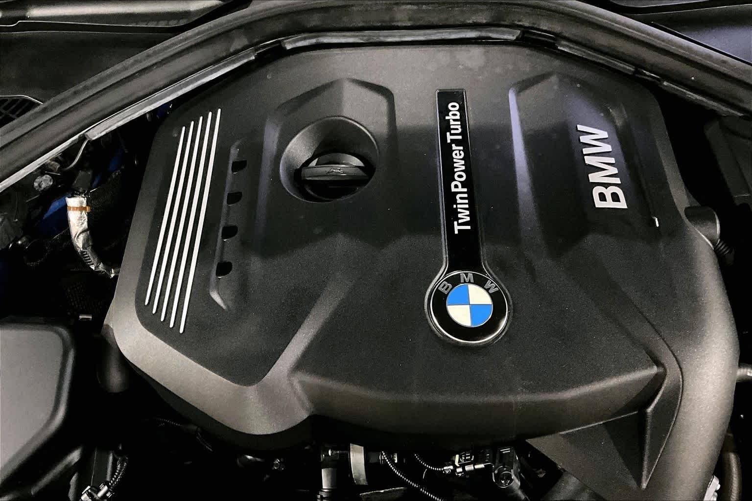 Used 2018 Estoril Blue Metallic BMW 330i xDrive image 30