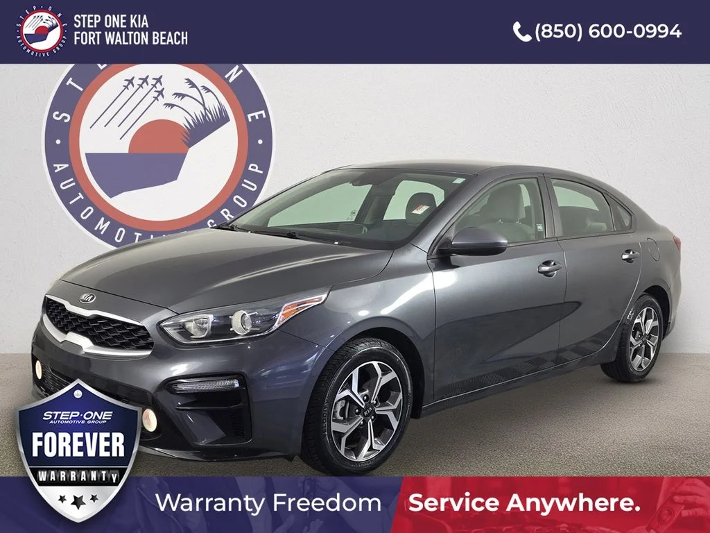 2021 Kia Forte LXS AT's photo