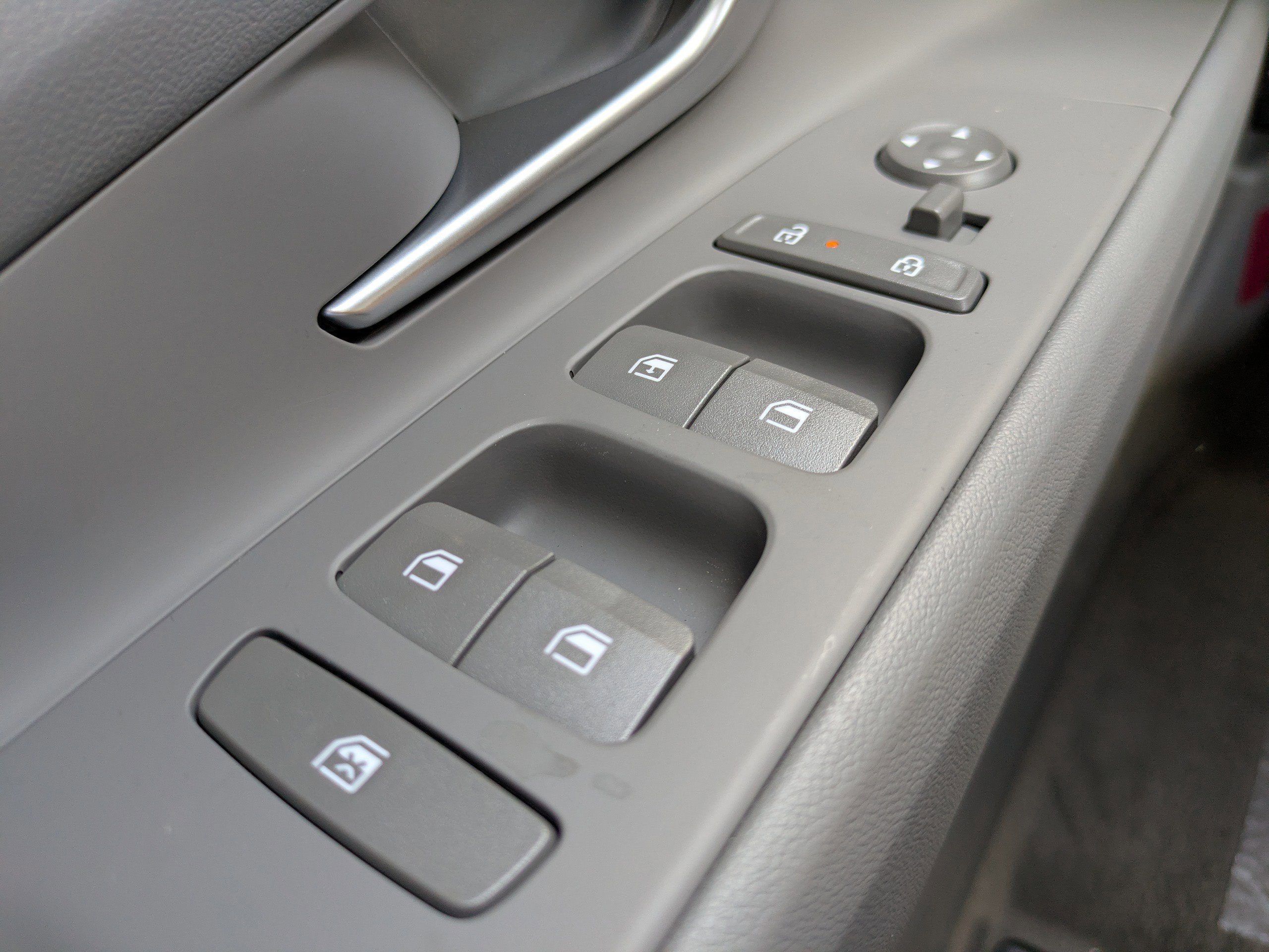 New 2026 Ecotronic Gray Hyundai SE image 16