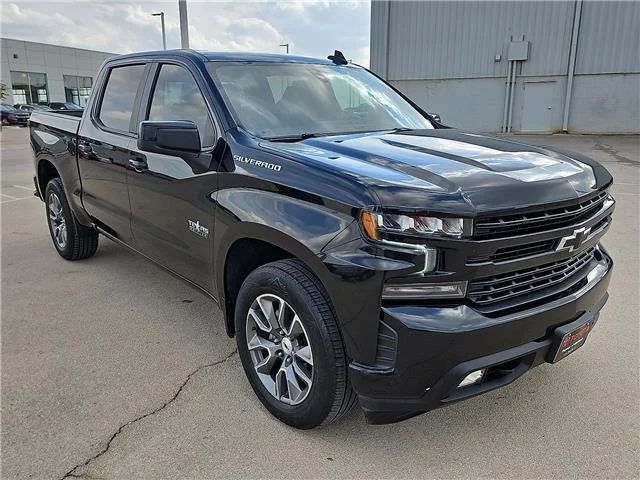 Used 2021 Black Chevrolet RST 4x2 Crew Cab 5.75 ft. box 147.4 in. WB image 6