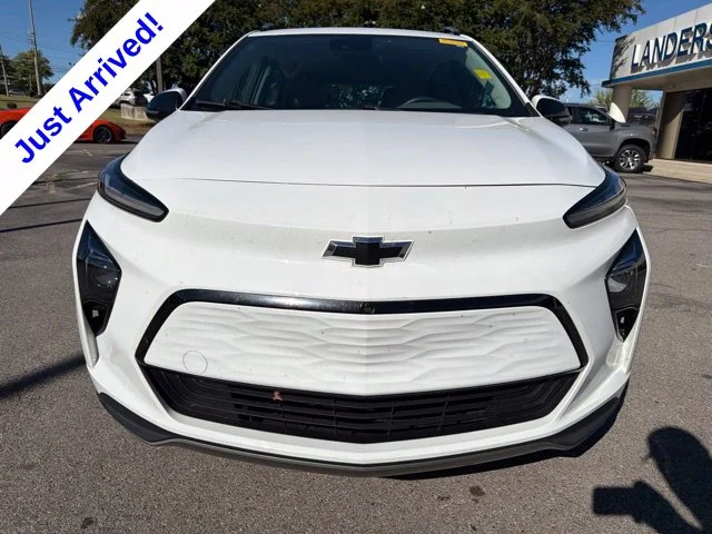 Used 2023 White Chevrolet Premier image 8